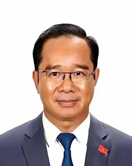 一个越南教授，当着全世界的面，扔下一句话。他说：“虽然我个人对中国有意见，但不