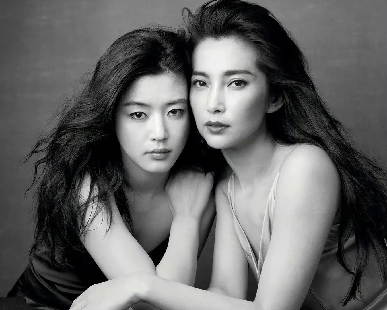 全智贤&李冰冰「雪花秘扇」​​​