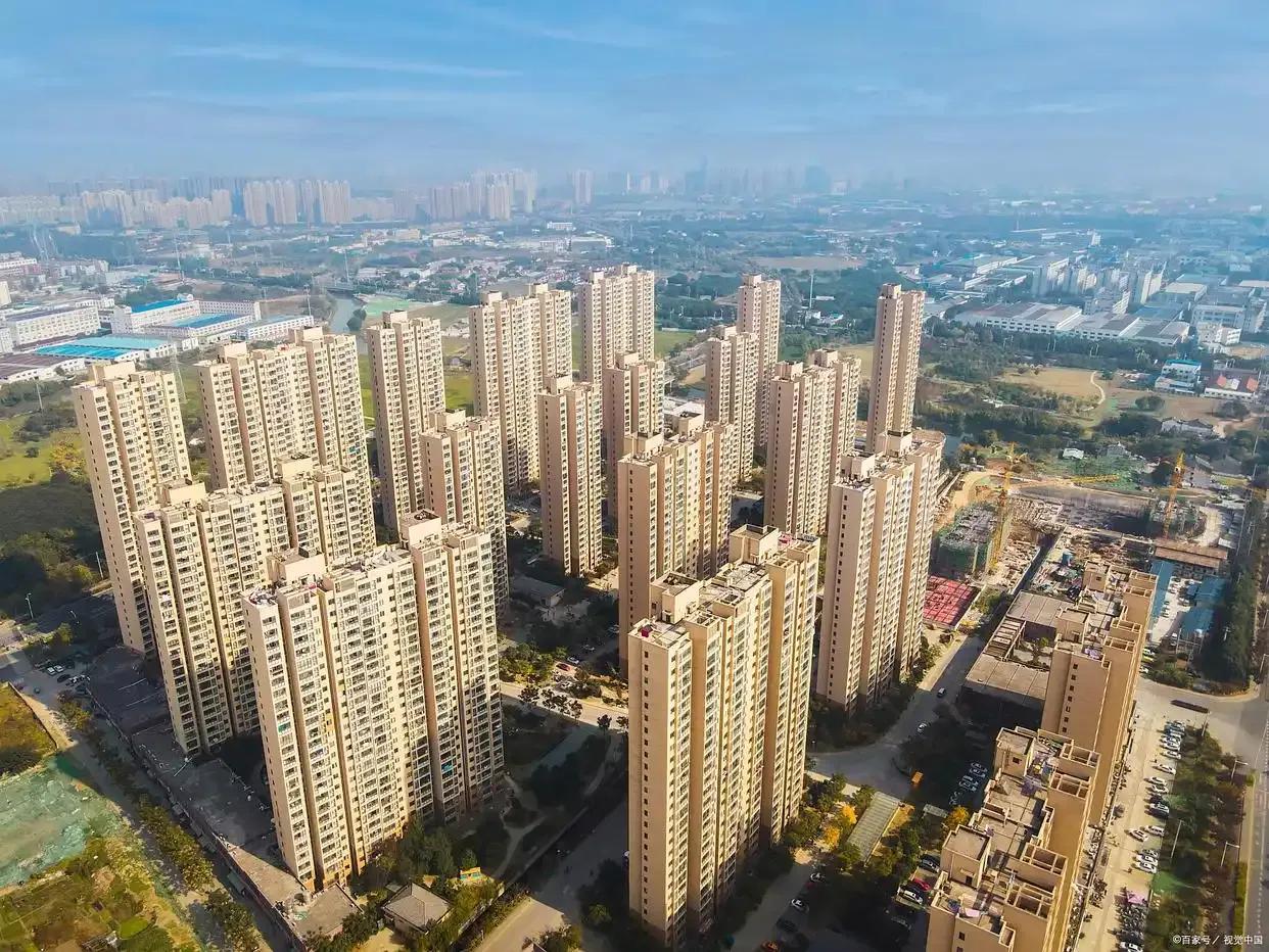 2026年房价真相，不是跌不跌，是根本卖不掉。 2026年楼市最扎心的真相已