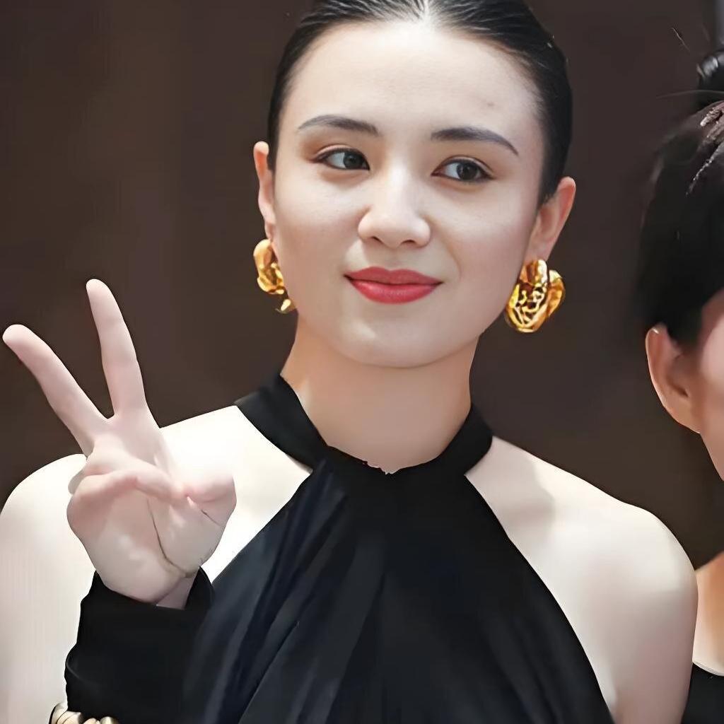 说真的，宋佳这次拿金鹰奖视后，一点都不意外，完全实至名归！很多人不知道，宋