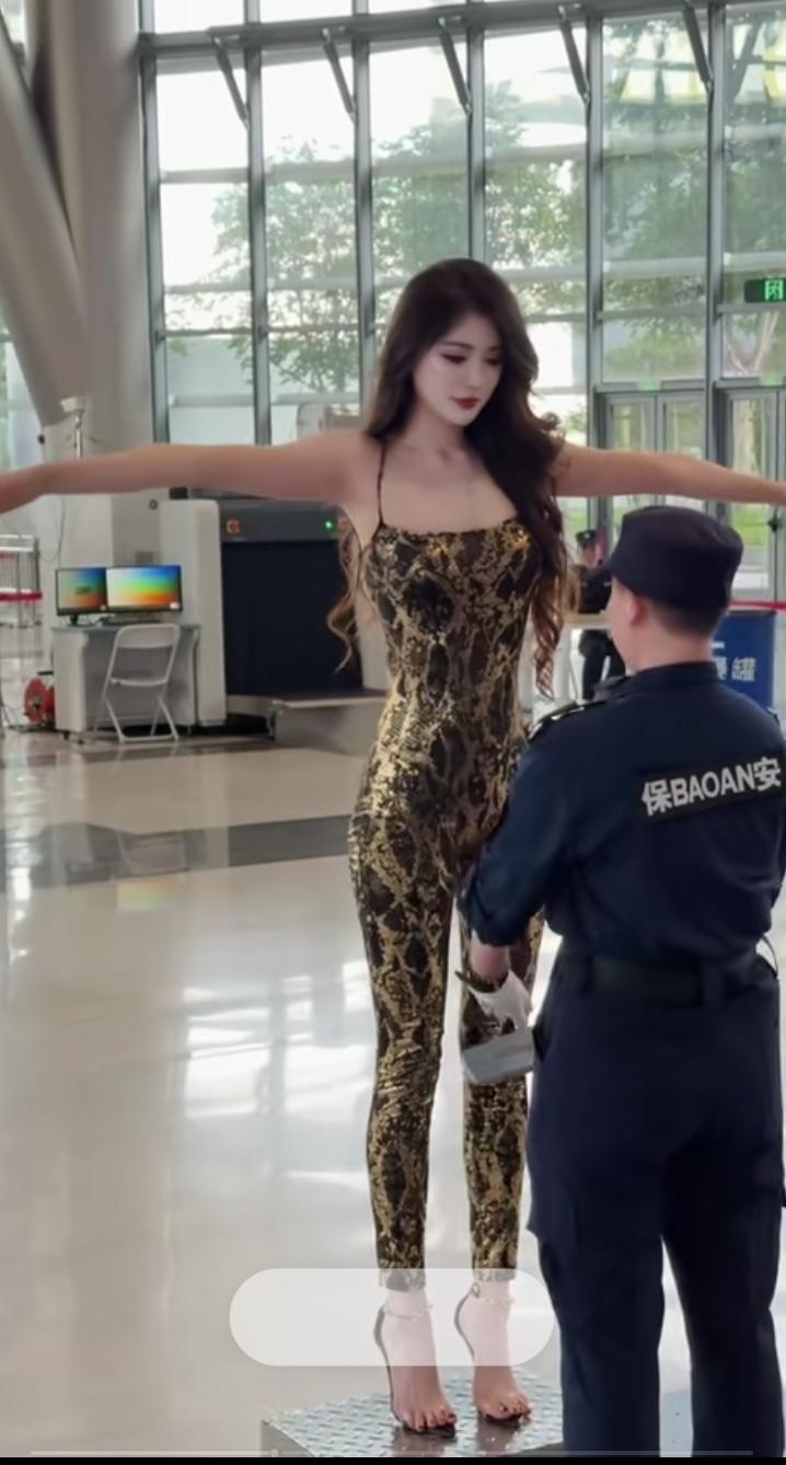 安检员是死脑子，这还有必要检查么？