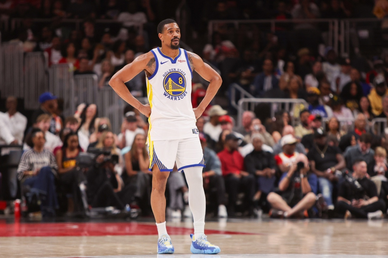 ➡看看有没有哪支球队慧眼识珠，全额中产把他带走金州勇士nba吐槽大会金州勇士