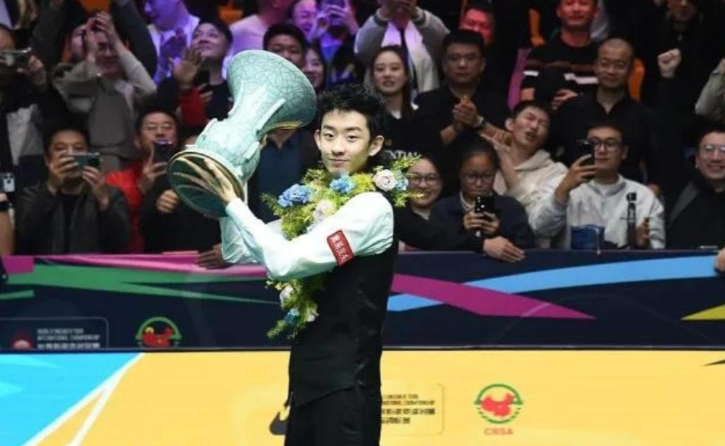 随着斯诺克苏格兰公开赛的落幕，入围世界大奖赛的32人名单正式确定，获得亚军的小将