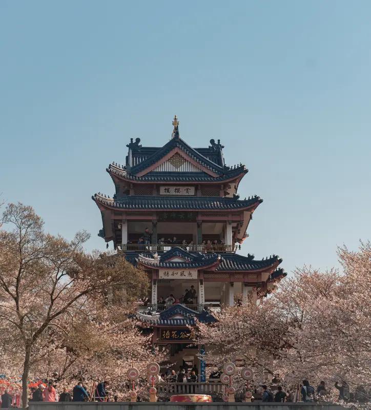 出发吧趁现在，来一场无锡二日游！第一天，直奔鼋头渚。这里山清水秀，是太湖绝佳