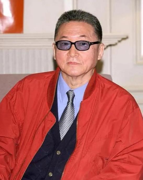 李敖曾经说：“人性是经不起考验的，我在坐牢的时候，把房子转到了我妈名下，让妈妈帮