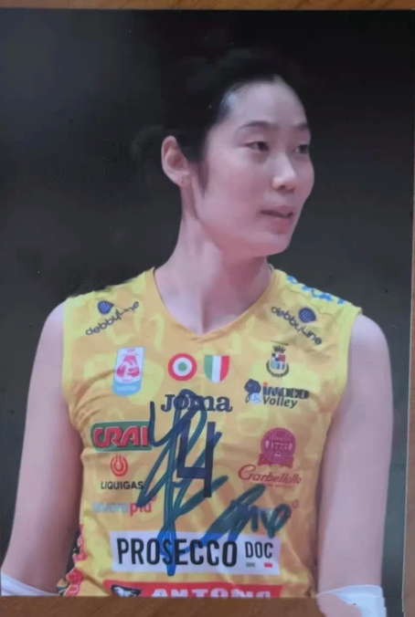 这才是朱婷缺席国家队的真正原因。朱婷的缺席也提醒国家队教练如何一人一策制定训练计