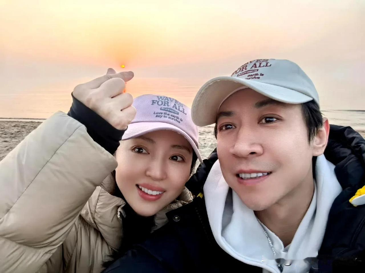 张维伊估计现在后悔死了，上这个综艺。虽然挣着钱了，但是被骂的太惨了。去他的评