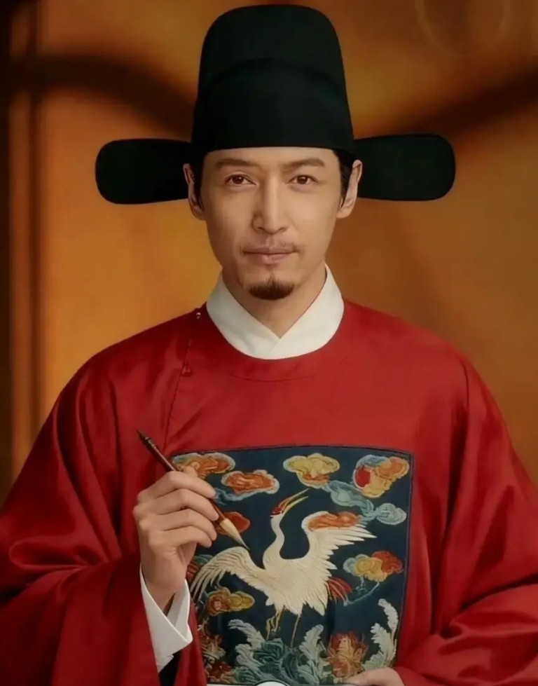 说说阿拉上海人胡歌。好久没有见他演戏了,上一部好像还是《繁花》,那都是三四年