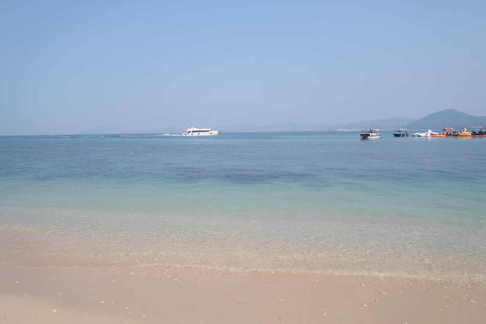 挣钱上三亚记得上次去三亚是3月中旬左右那时去的机票真的很值啊过完年可以考虑