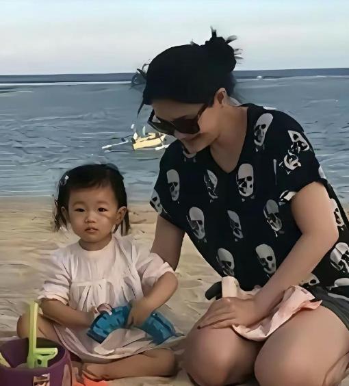 马筱梅失宠了？这倒未必，张兰要考虑箖箖和玥儿的感受。亲生父母生二胎三胎的时候，