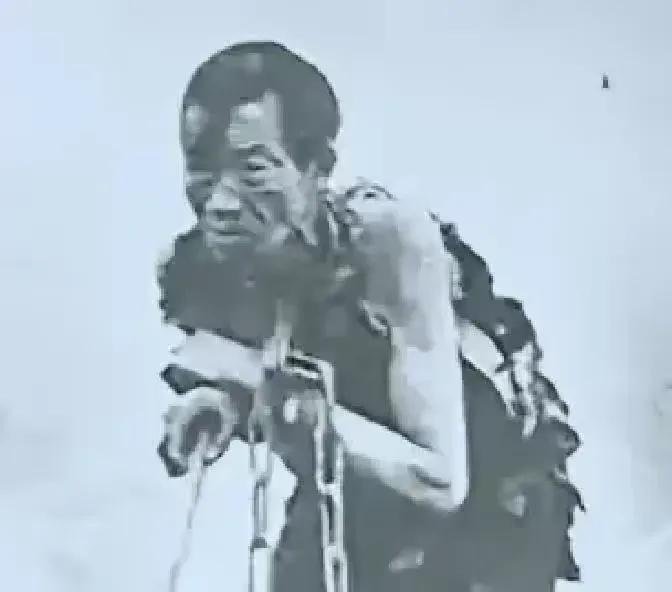 西宁解放日，那个瘸腿奴隶嘶吼：我是失踪12年的红军副营长！1949年9月5日，