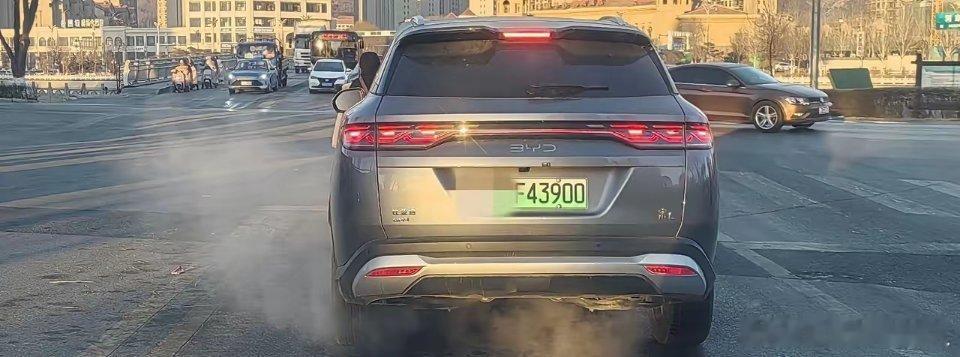 弱弱问一句，这不是电车吗？咋还冒烟了？