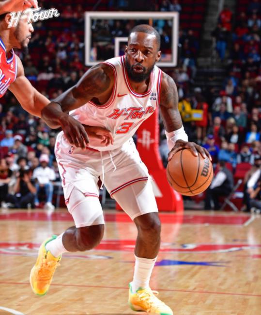火箭队的旧将杰夫·格林之前说过，他想要在NBA当中打到40岁再退役，不过现在他可