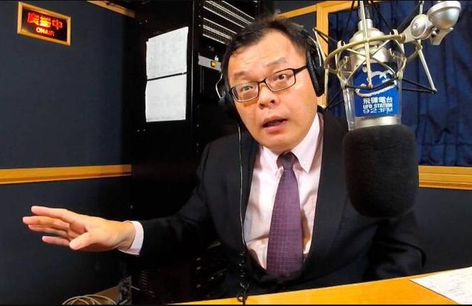 陈挥文告别19年广播节目接棒主持人今曝光随着媒体人陈挥文告别19年飞碟节