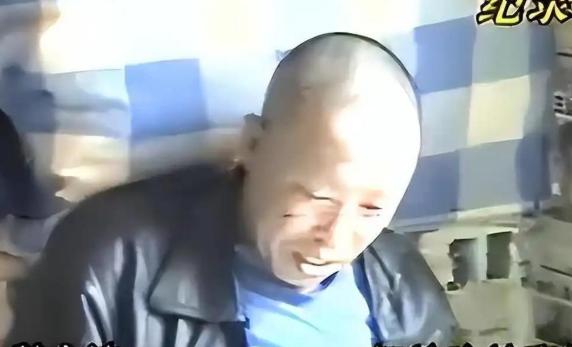 “吃蛇太多变蛇人？”20世纪，村民韩永波有一特殊癖好，那就是顿顿得吃蛇肉，还必须