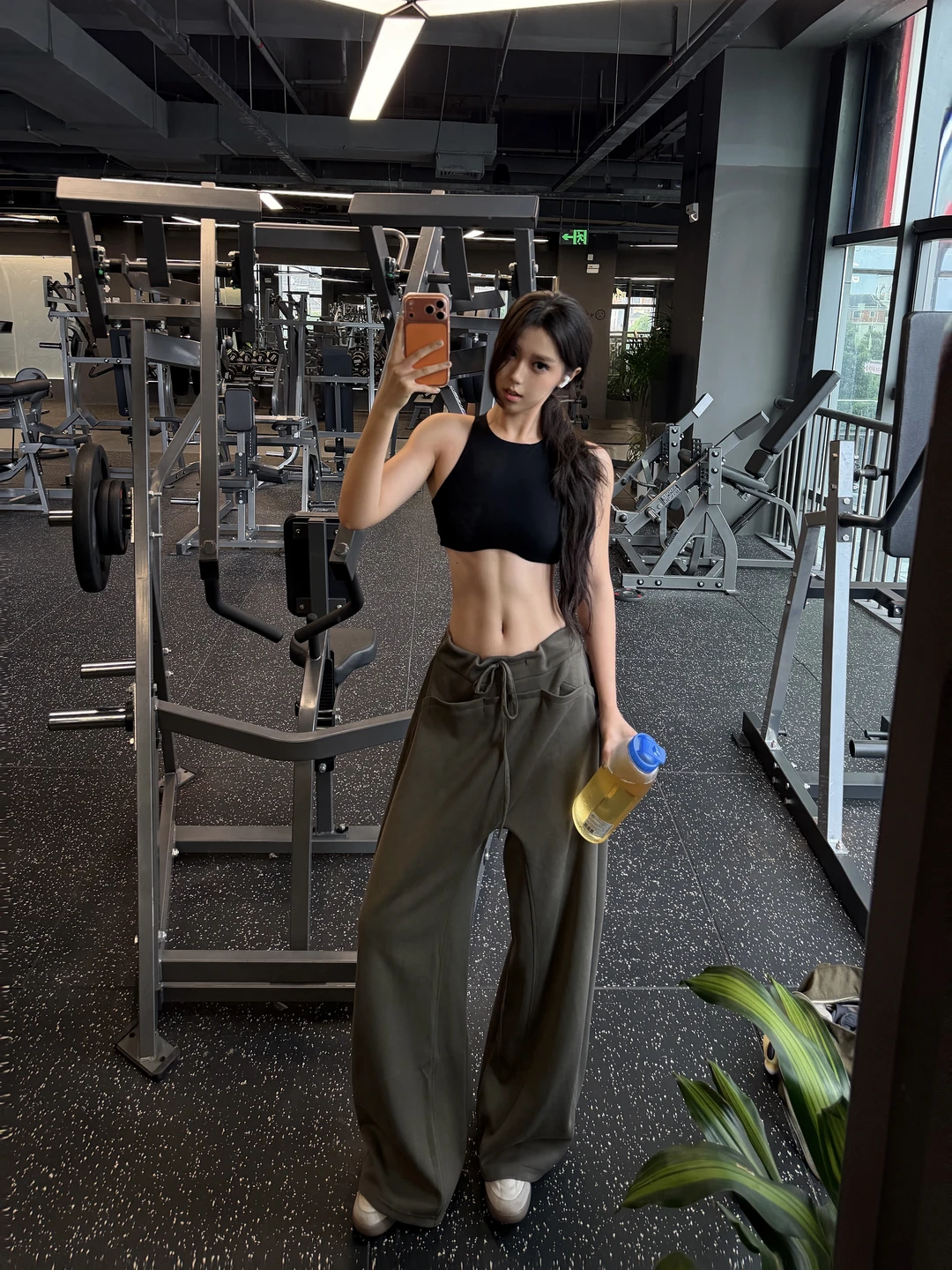 177cm/55kg腹肌女生