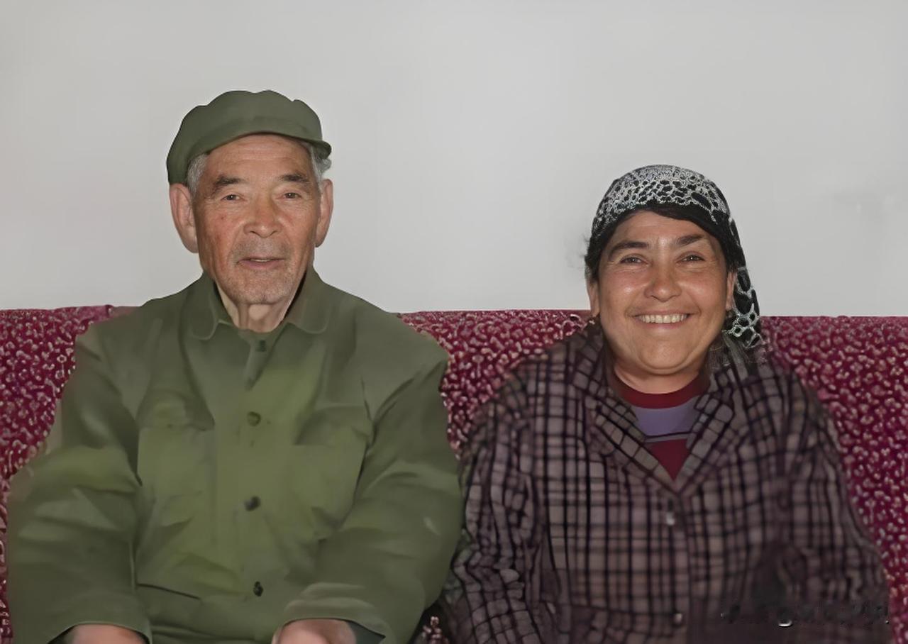 1959年，新疆墨玉县17岁维吾尔族姑娘刘·努尔沙汗，不顾家人反对，执意嫁给39