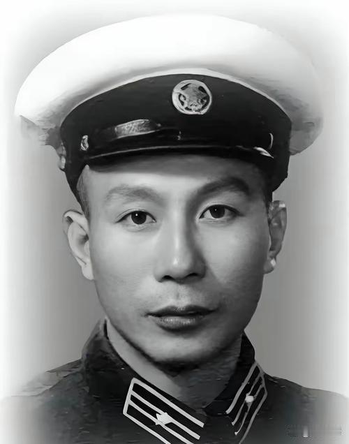 1955年，一艘仅22吨的解放军鱼雷艇突发故障，带着仅剩的一枚鱼雷艰难返航，迎面