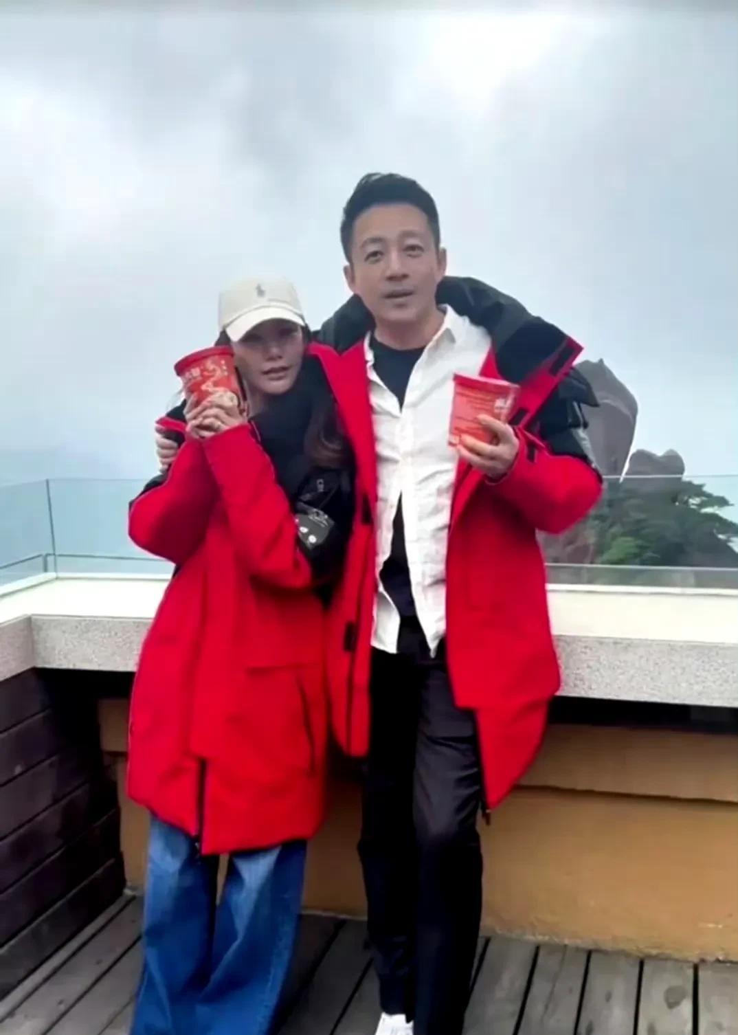 全网最春风得意，非汪小菲莫属了不是因为他新婚，也不是因为麻六记又开新店了，而是
