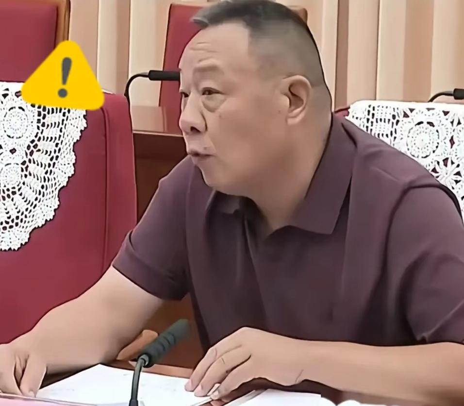 2026年7月13日那天晚上，很多人守在电视机前看《新闻联播》，结果被一个画面给