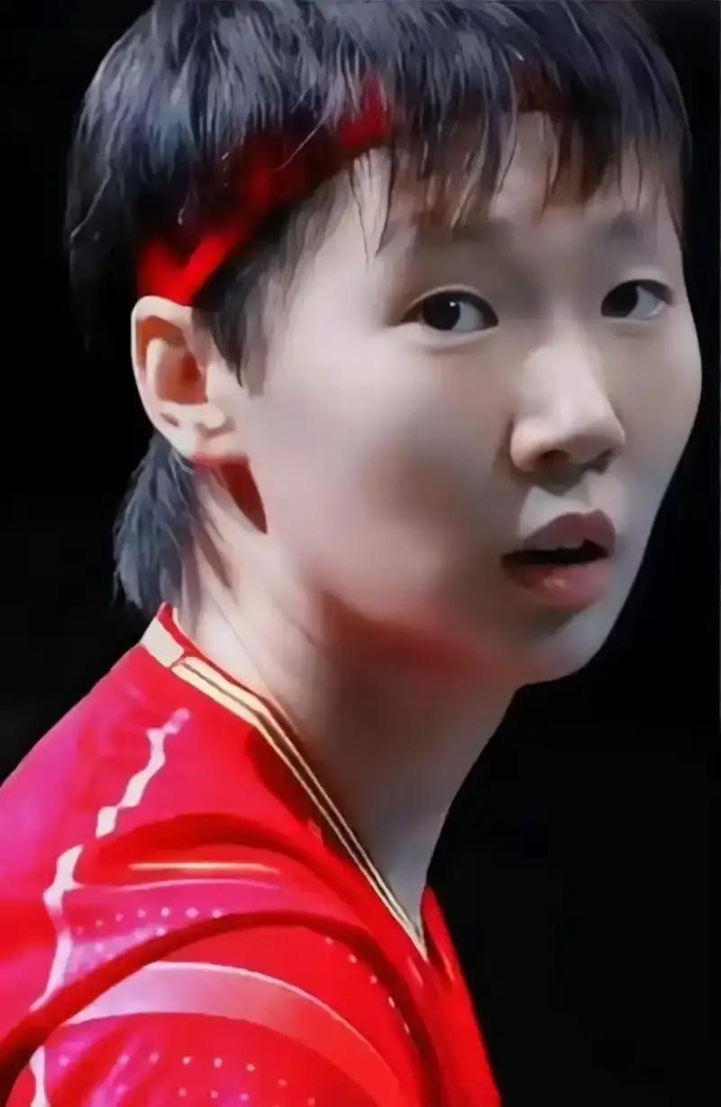 她捐了13张“矮”球台，被骂寒酸。但轮椅上的孩子，第一次狠狠扣杀了那颗球。