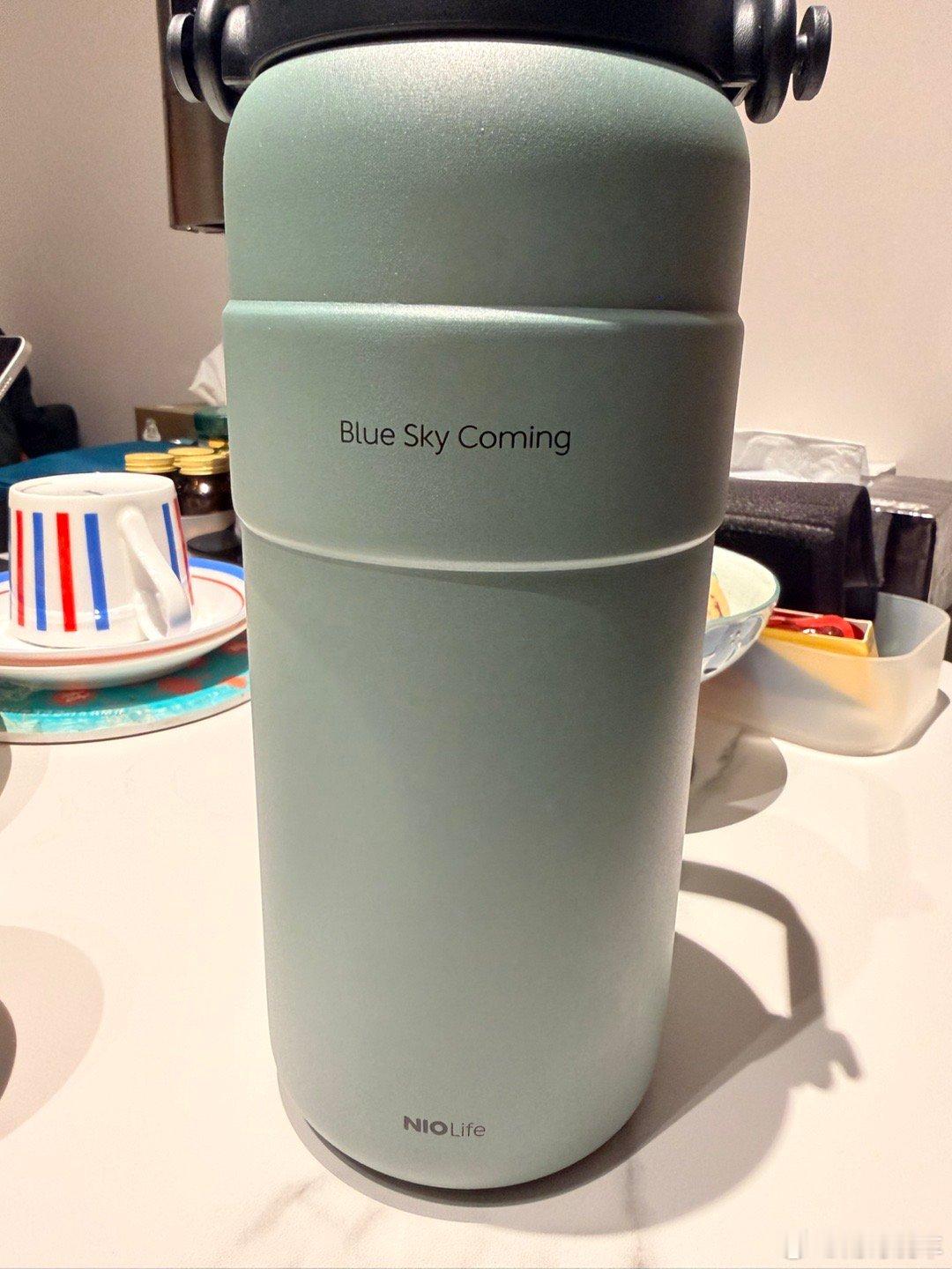 最近每天用蔚来这个保温杯极其好用非常适合我用它焖泡普洱或者白茶