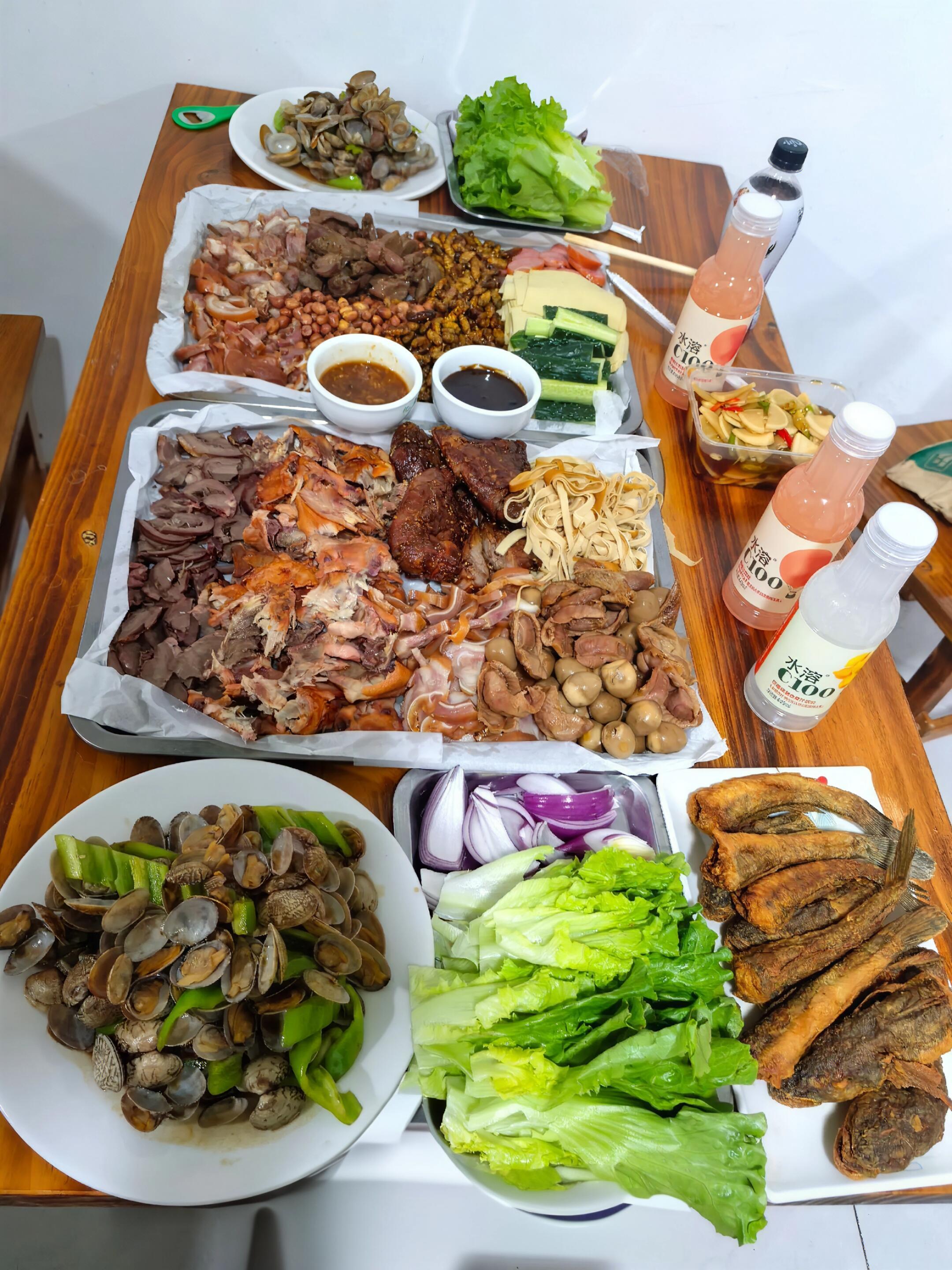 更适合中国宝宝的年夜饭年夜饭已经是00后当家做主的时候了！把漂亮饭都堆到桌上，什