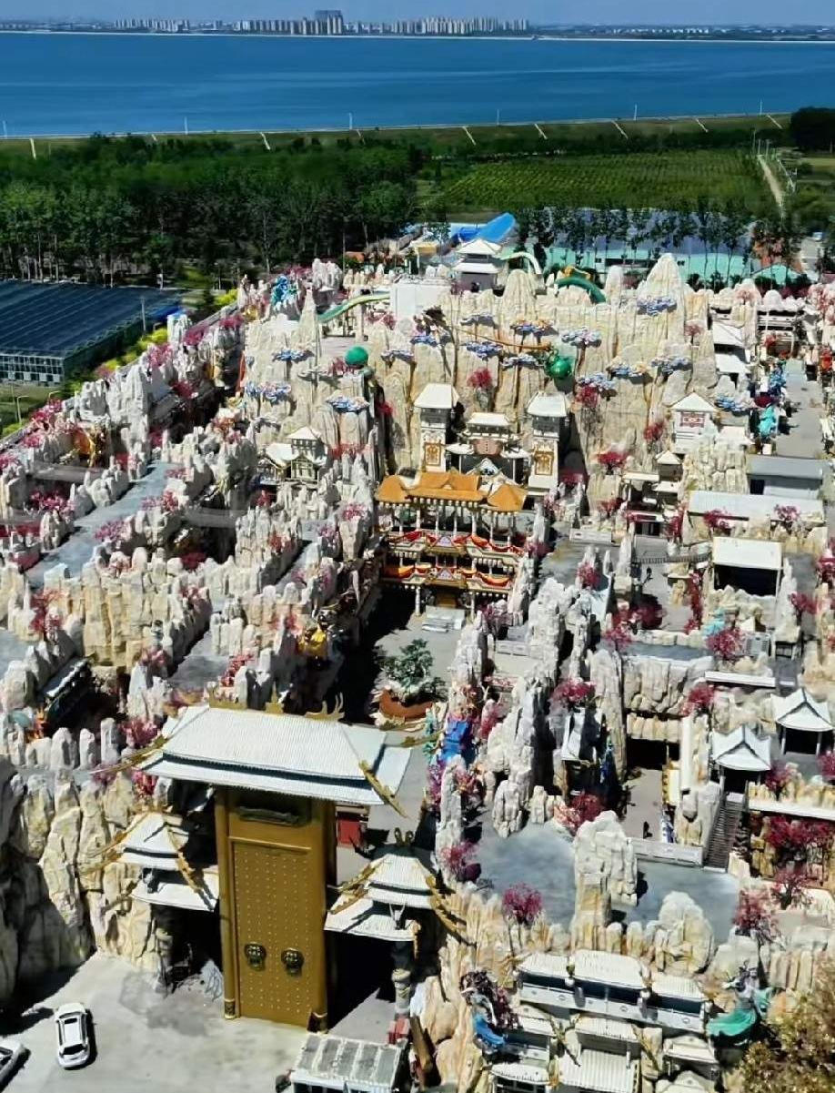 为庆祝青岛市城阳区棘洪滩街道东毛家庄蟠桃园开业大吉，棘洪滩街道柳腔剧团将在202