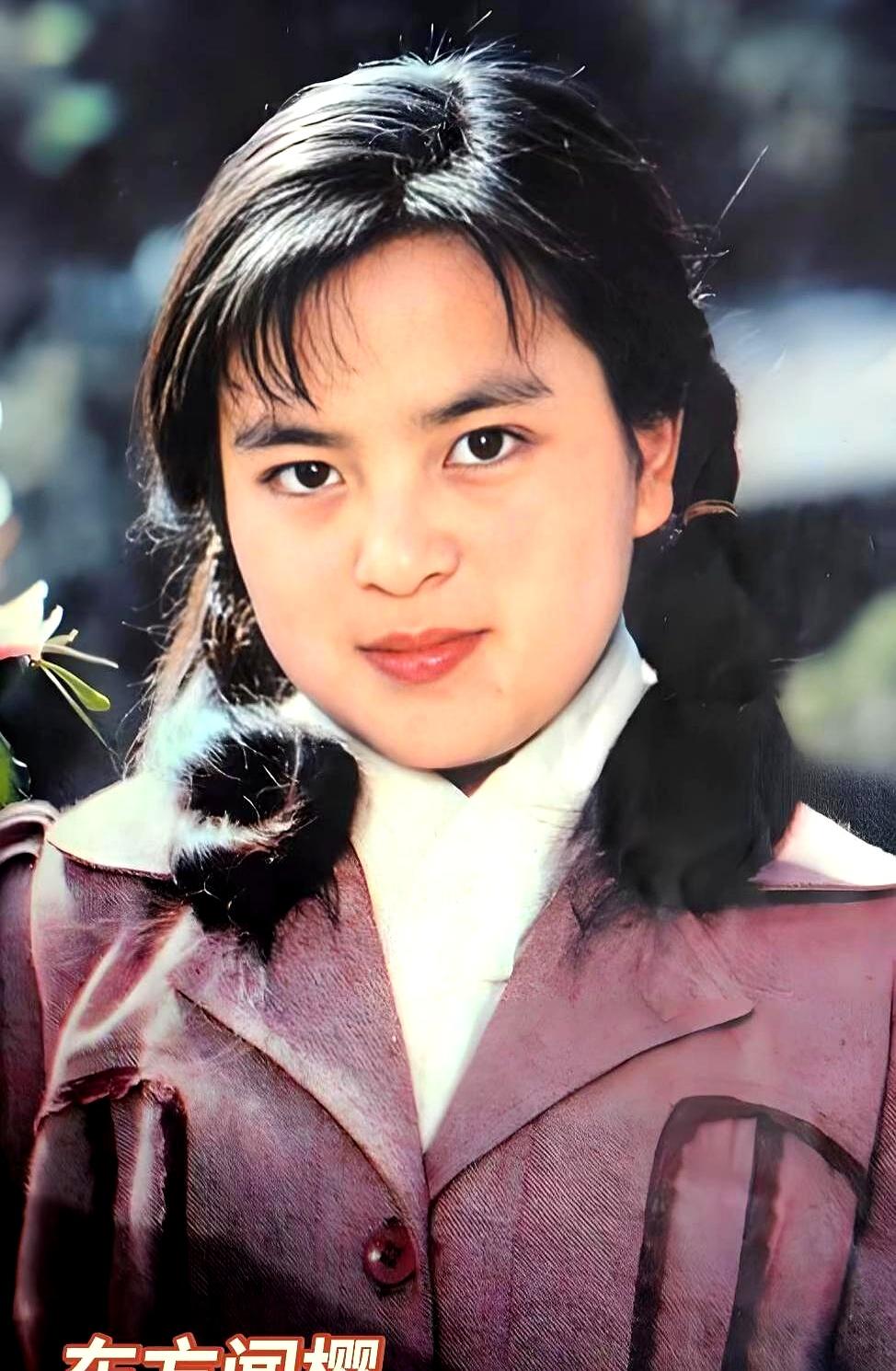 刷到一张老剧照，评论区集体破防：八十年代那批天然脸，真能打！沈丹萍的荒妹