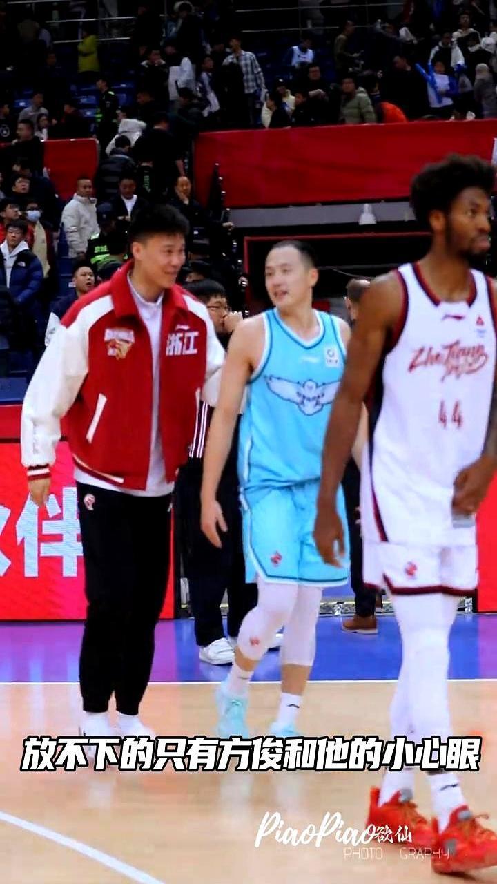 顶薪抢人，王奕博差点被锁死青岛砸3年顶薪，稠州名额已满，只能眼睁睁看他走。