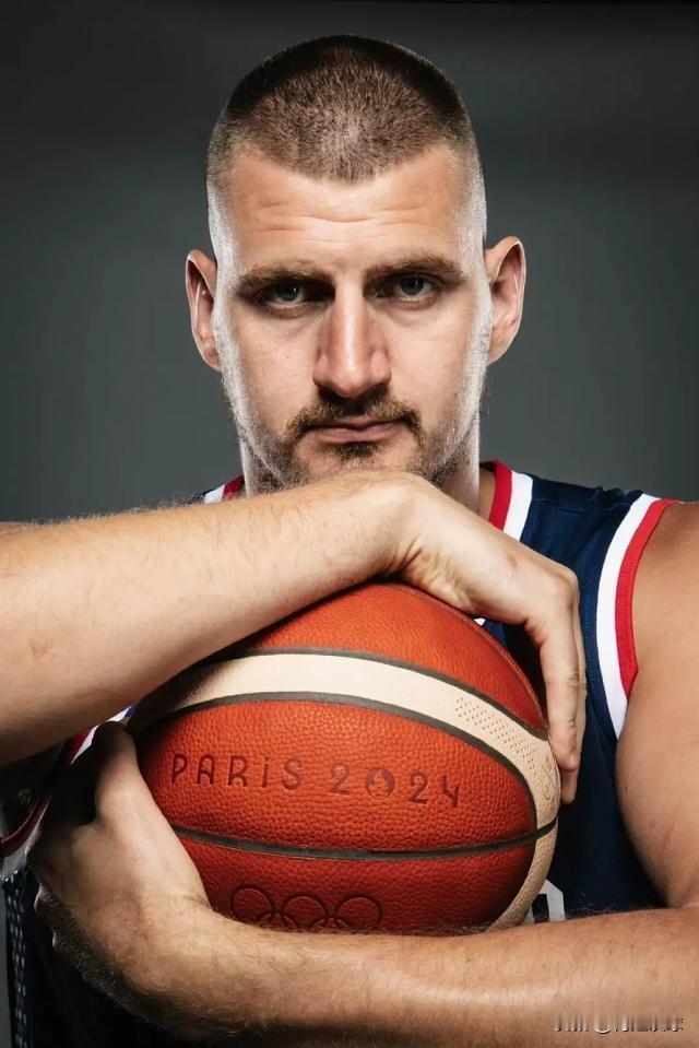 约基奇：季后赛总分2580分，历史第44约基奇：季后赛命中165记三分，历史