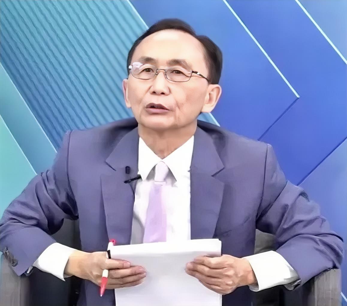 台湾名嘴吴子嘉7月17日火力全开，呼吁：推翻民进党！吴子嘉表示，“我们能接受