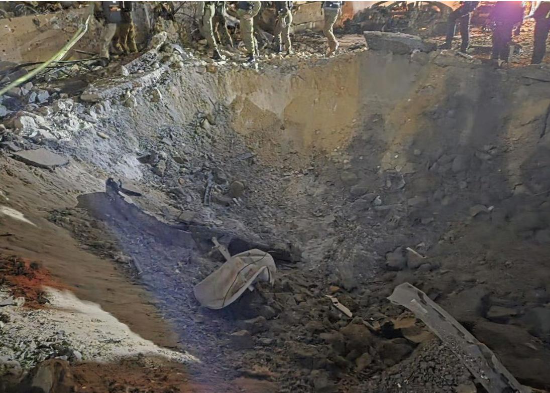 难怪特朗普警告伊朗收手，仅仅一天，特拉维夫已被炸得遍地开花哈梅内伊以身殉道之