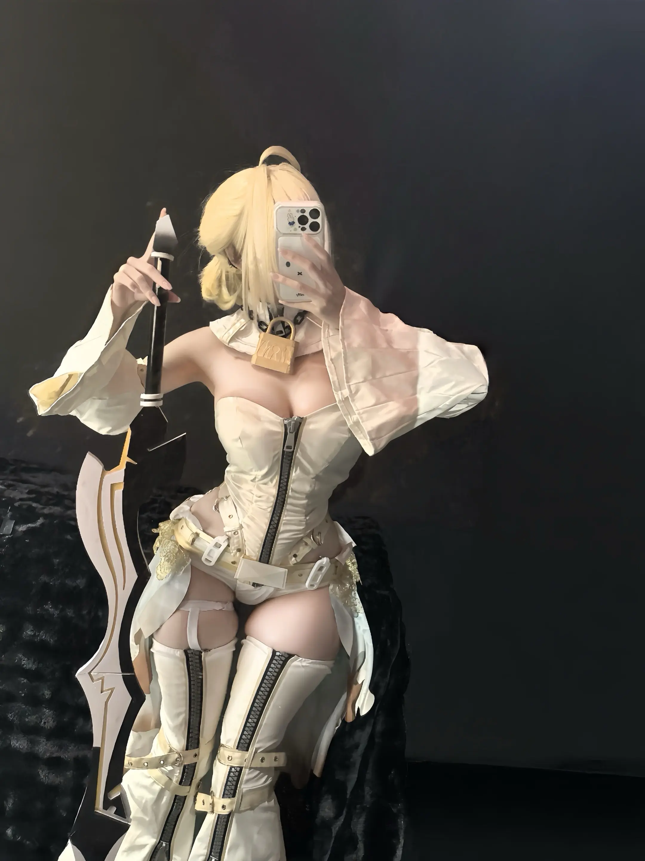fgo fate saber 肉腿