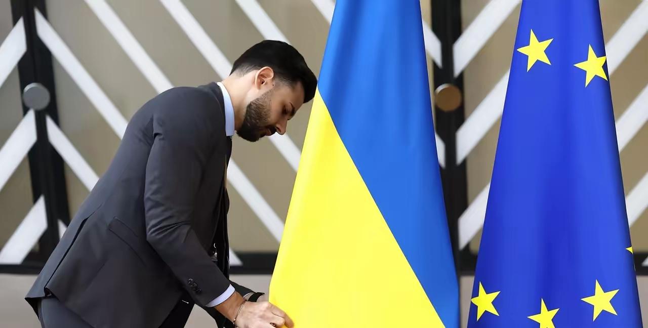 ​就在最关键的时候，匈牙利投了反对的一票。​欧盟决定给乌克兰提供900亿欧元，