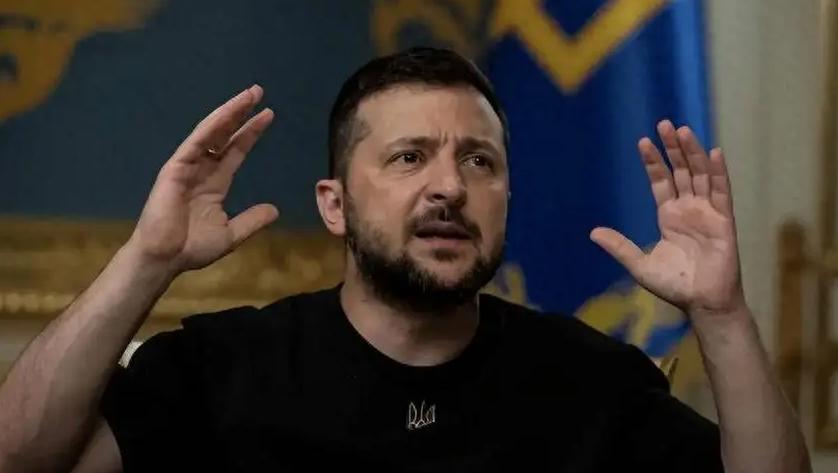 乌克兰议会，再一次按下投票键。330票赞成，近乎全票的碾压，没有一丝悬念。这33