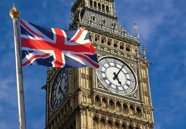 英国抢走了中国5块土地，只收复了香港，哪4块还没有收回？在历史的长河中，英国通过