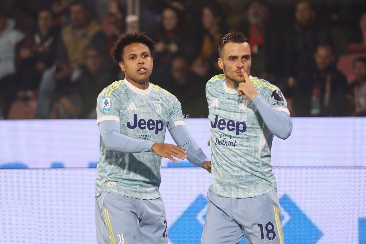 科斯蒂奇迎来新生！斯帕莱蒂上任后，首场就安排科斯蒂奇进入首发，科斯蒂奇很争气