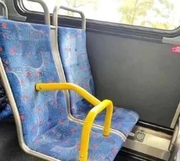 研究了大半天，这座位不知道怎么坐…