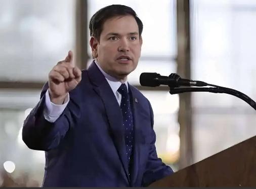 美国务卿彻底翻脸：当场翻脸怒喷，抛出直击灵魂的质问，北约到底是干啥的？难不成就只