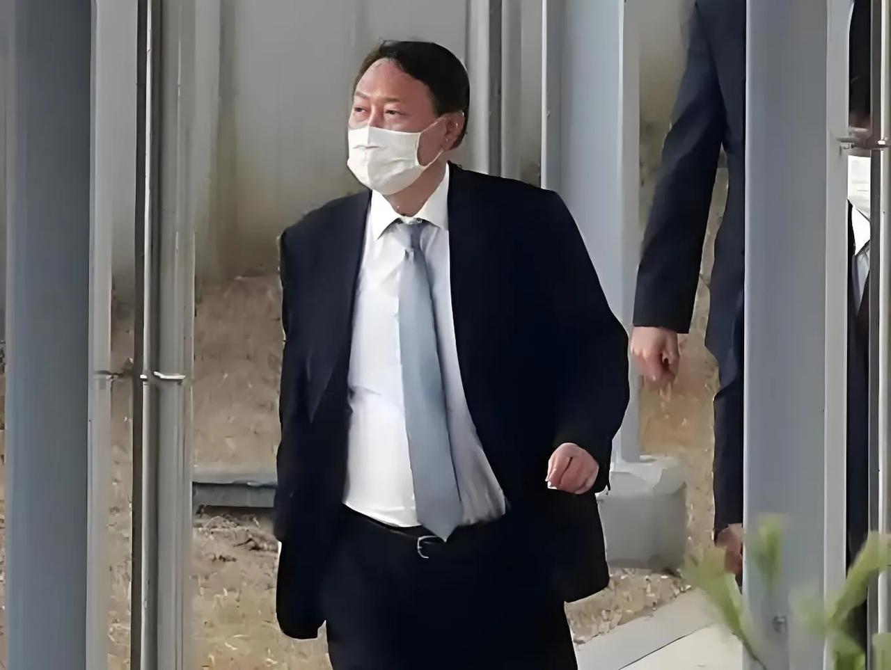 拿5000万人生死做诱饵！要不是韩国共同民主党议员秋美爱拿着证据在国会公开曝光，