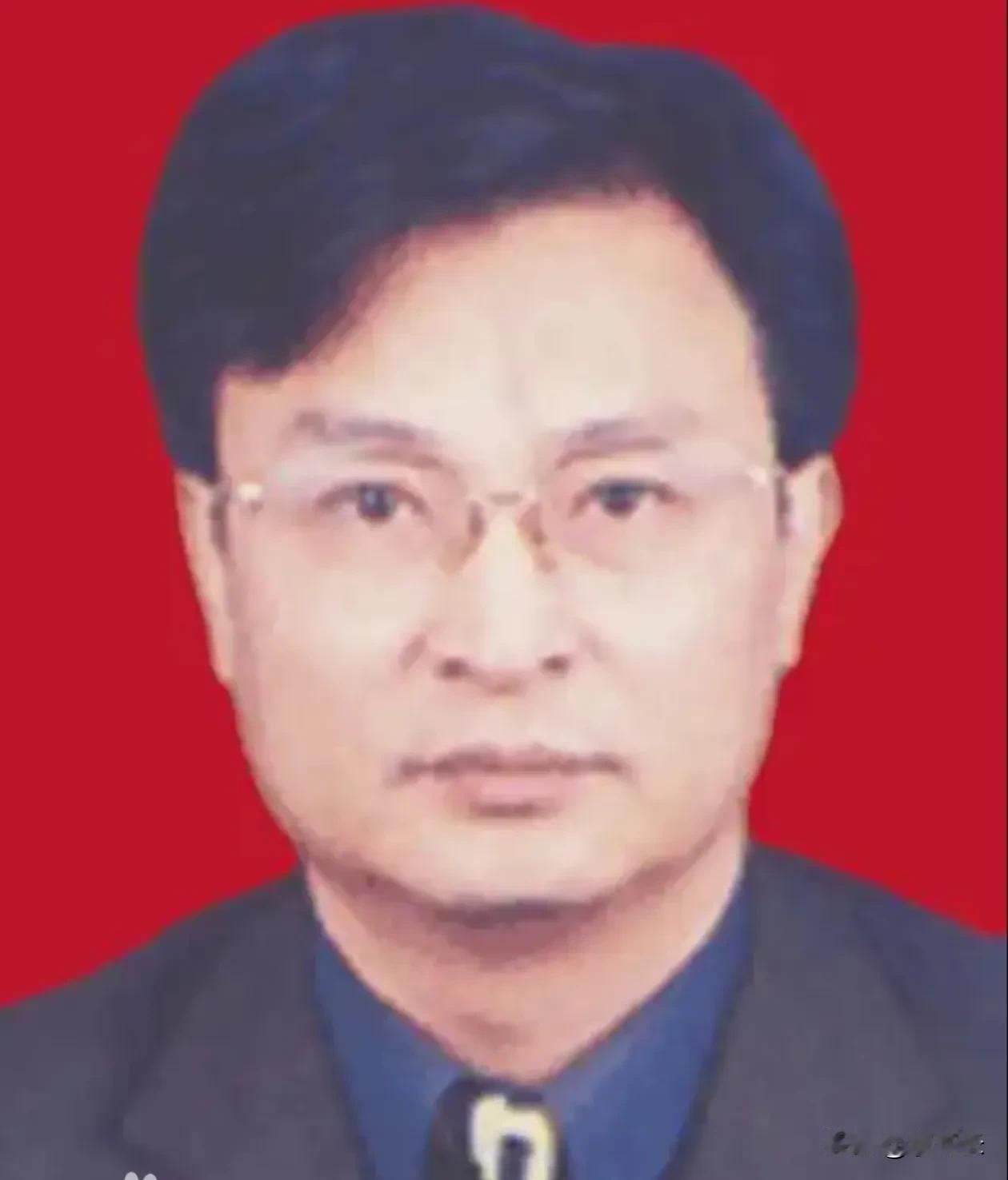 家人们谁懂啊！当年在山西临汾宾馆端盘子的服务员，后来成了临汾人大常委会副主任，结
