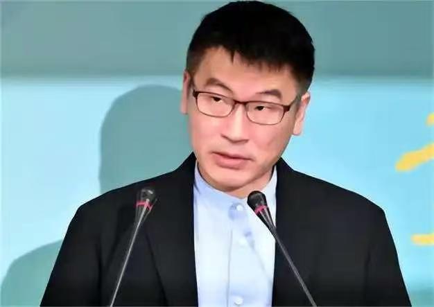 台岛这两个主管大陆事务的官员邱垂正和梁文杰都承认来过海峡论坛但都异口同声说