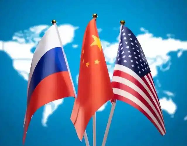 俄罗斯外长拉夫罗夫9月16日在叶卡捷琳堡把话挑明了：美国坚持要搞中美俄三方战略稳