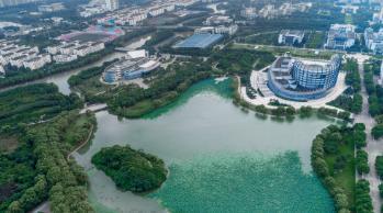 今天咱们聊聊江西科技师范大学这所学校。名字挂的是“科技”和“师范”，到底值不值得
