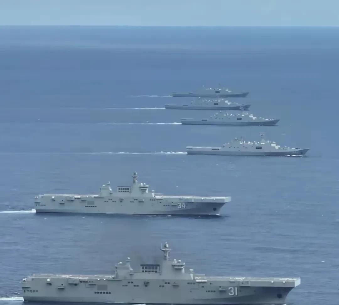 076型高调亮相，入役时间可能更早！在2025年的八一建军节这一天，075型两