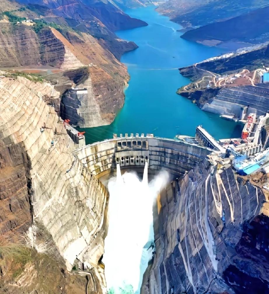 熊猫家的“电力印钞机”到底有多厉害？白鹤滩水电站每年能发624亿度电，