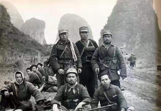 彭德怀为左权复仇蛰伏足足七个月！三十死士除夕夜于虎穴绝命封喉，这场没响一枪的绞杀