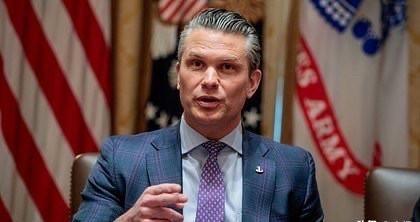 回应很直接！美国防长赫格塞思回应了泽连斯基的要求。他说，泽连斯基向我们提出为乌克