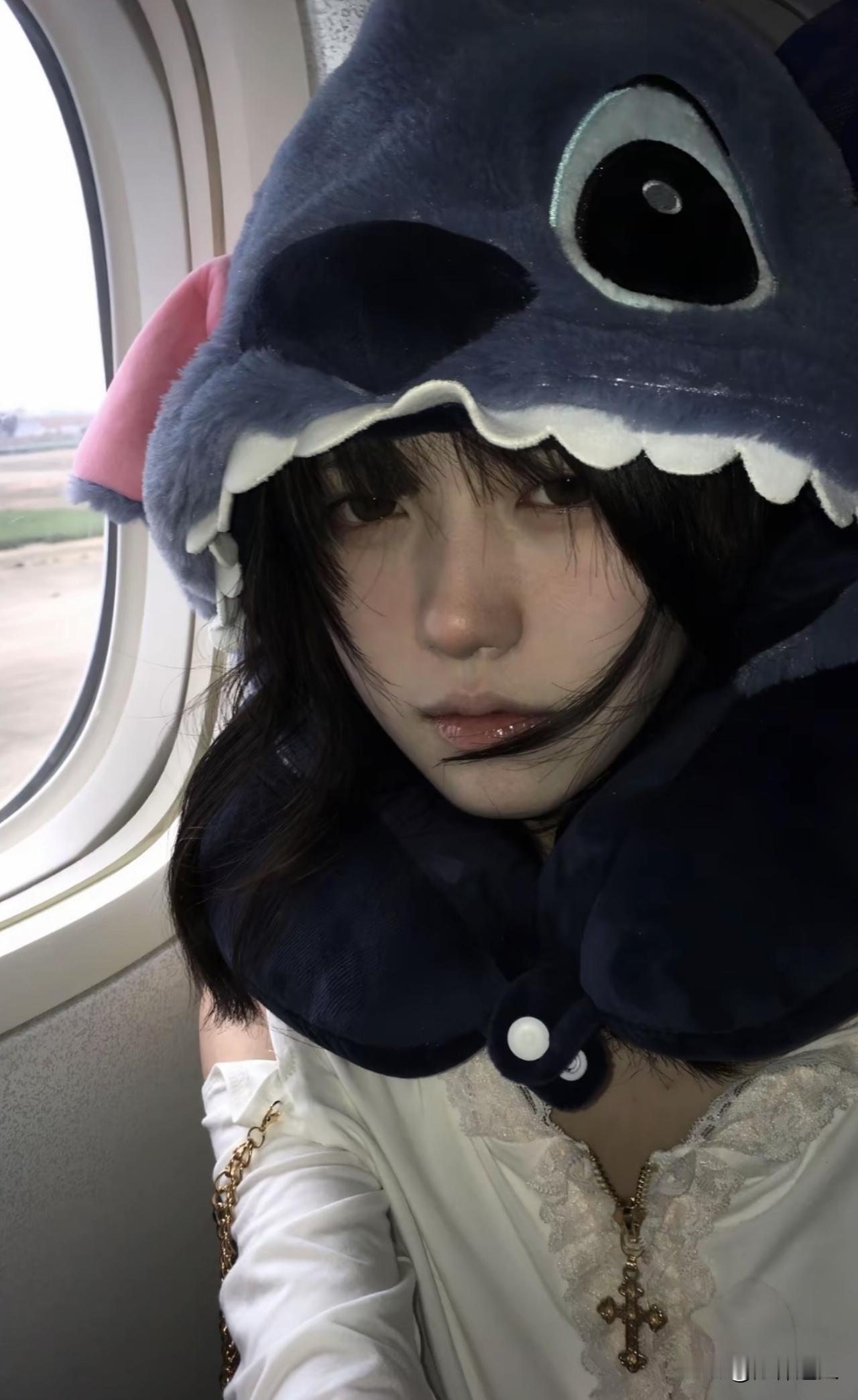 一个女人败家不败家，就看她的消费观念就行了。一旦，一个女人高兴买，不高兴也买